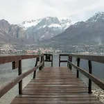 Lakeside - Lakefront Private Garden With Private Access To The