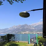 Lakeside - Lakefront Private Garden With Private Access To The Appartamento Onno