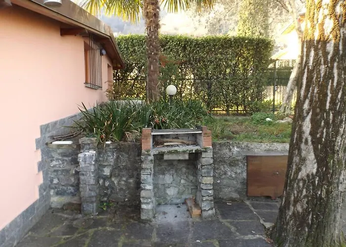 Lakeside - Lakefront Private Garden With Private Access To The * Onno