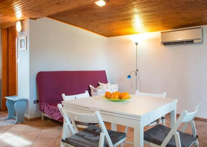 Apartment Lakeside - Lakefront Private Garden With Private Access To The Onno