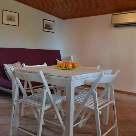 Lakeside - Lakefront Private Garden With Private Access To The アパート