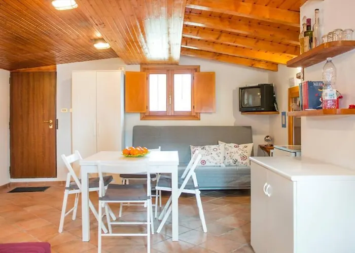 Apartamento Lakeside - Lakefront Private Garden With Private Access To The